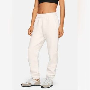 SOLD-OUTDOOR VOICES
Nimbus Cotton Sweatpants